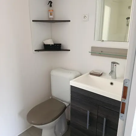 Mobil-home Le Luminosa مكان تخييم